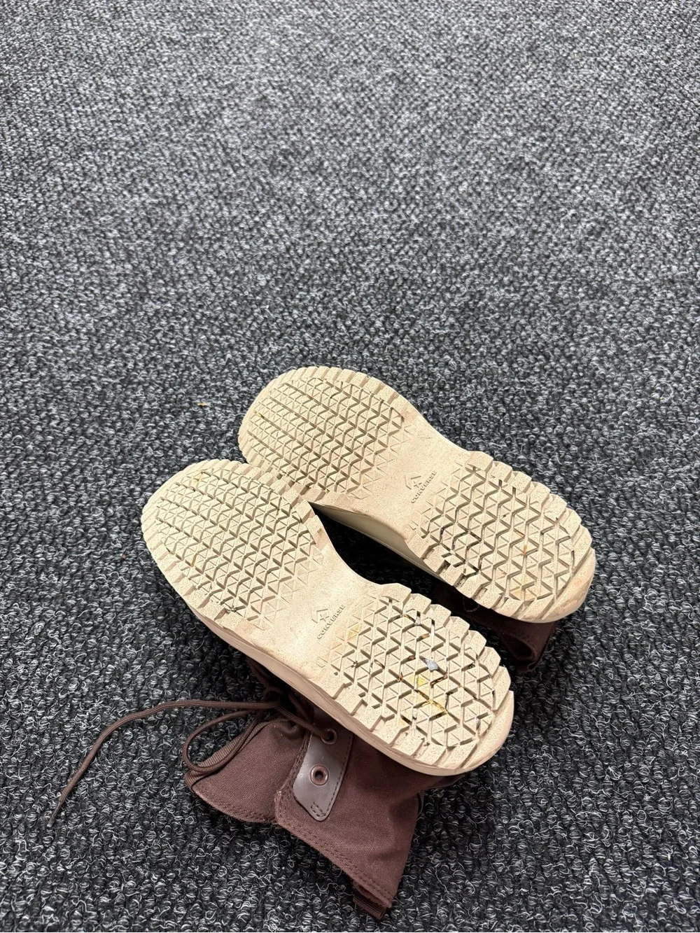 N/A men brown